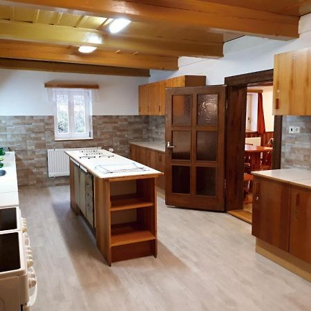 Horska Chata U Pekaru Pec pod Snezkou Luaran gambar